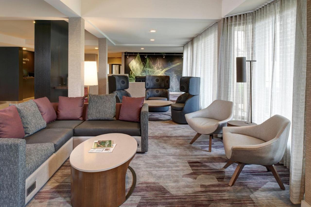 Courtyard By Marriott East