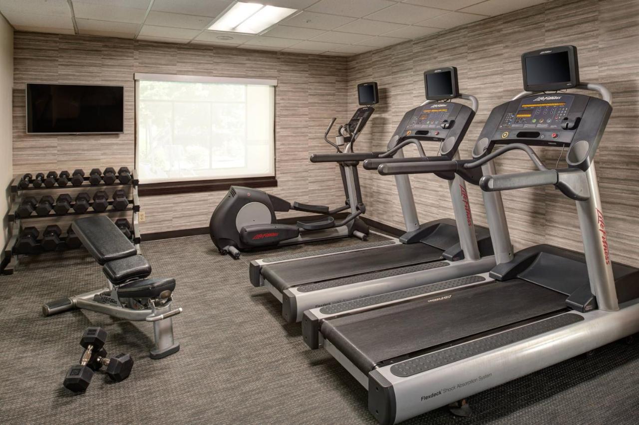 Courtyard By Marriott East